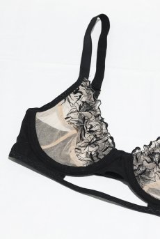 画像18: Vila-Blanes-bra | ブラジャー（ワイヤーあり・シースルー・ボタニカル刺繍・ブラック×ベージュ）  | Exquisite 高級ランジェリー【即日発送・サイズ交換NG】※メール便対象商品※輸入下着・ランジェリー    (18)