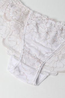 画像16: FLEUR white brief  | ノーマルショーツ・総レース・ホワイト | Sawren サブレン【即日発送・サイズ交換NG】※メール便対象※輸入下着・高級ランジェリー  (16)